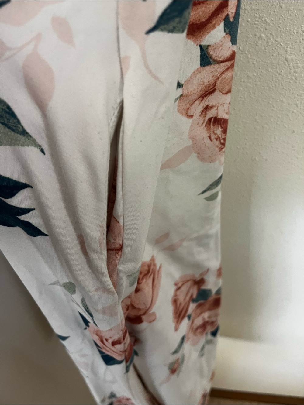 Orange Creek White Floral Short Sleeve Midi Dress with Pockets (Medium) - Picture 4 of 6
